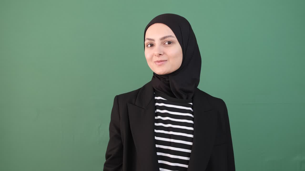 이슬람 소녀 오케이 신호