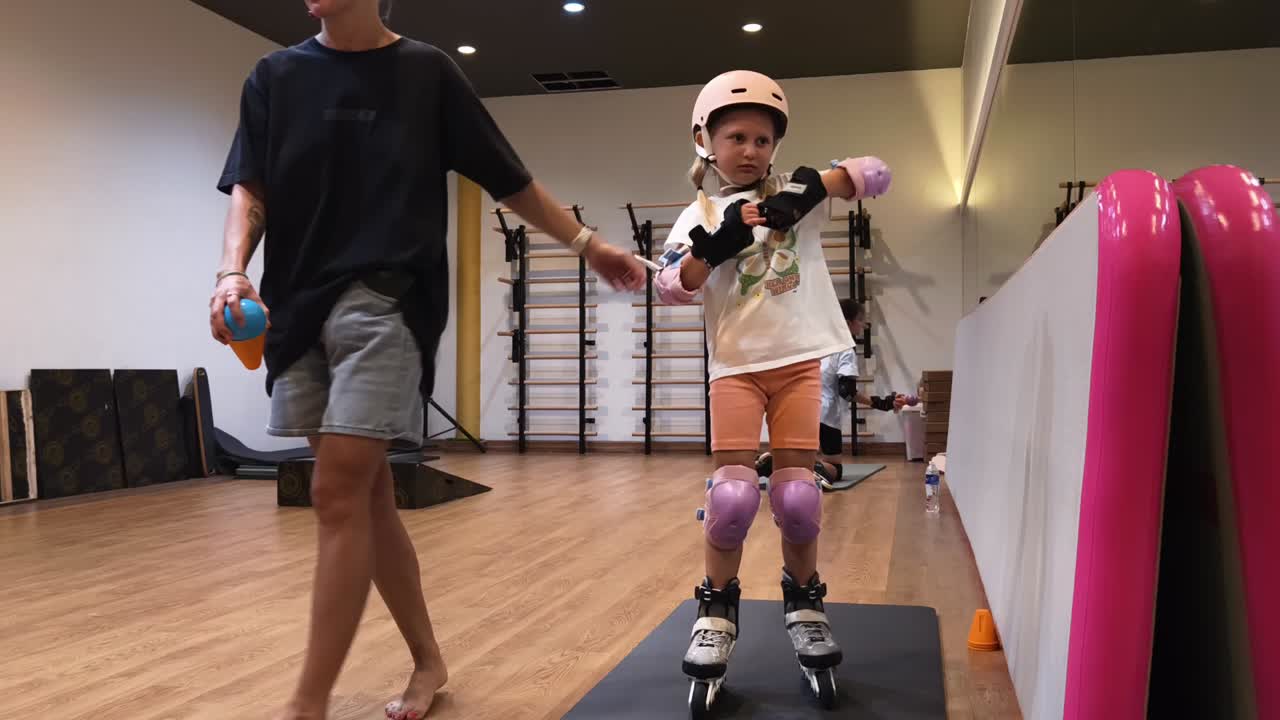 lecciones de patinaje sobre ruedas para niños