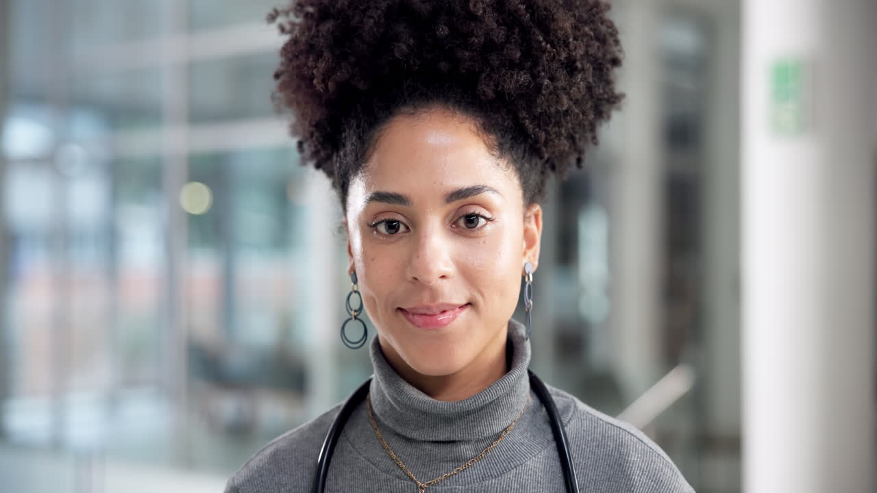 retrato de una doctora sonriente