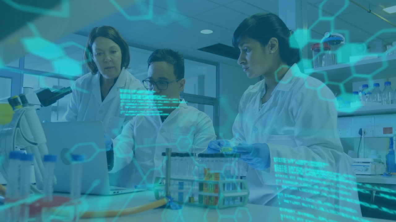 animación del procesamiento de datos científicos sobre diversos científicos en el laboratorio