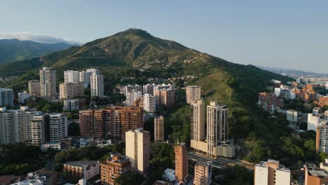 Vista-Aérea-Del-Occidente-De-Cali,-Barrio-De-Normandía,-Colombia.