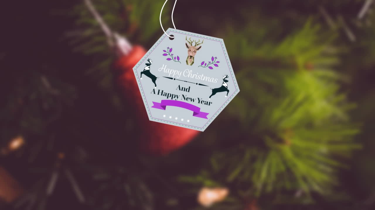 animación del texto de feliz navidad sobre las decoraciones de navidad