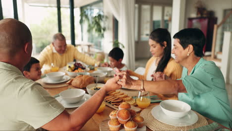 Familie,-Essen-Und-Beten,-Gemeinsames-Essen