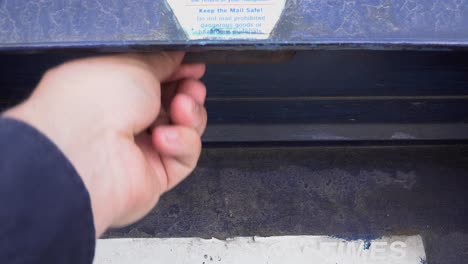 a volunteer mails homemade voter registration voting reminder postcards cards prior to the 2020 elections