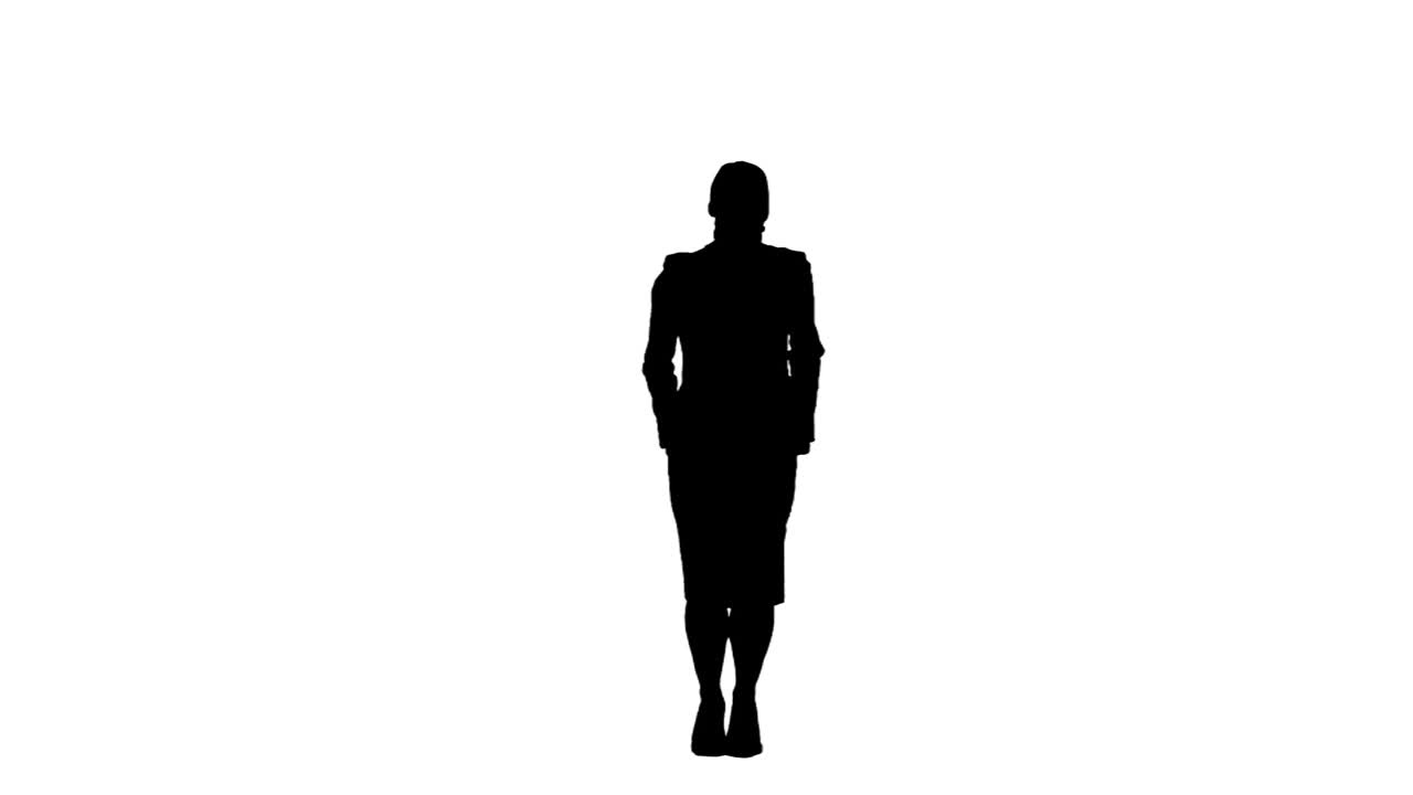 팔을 들고 서서히 움직이는 실루