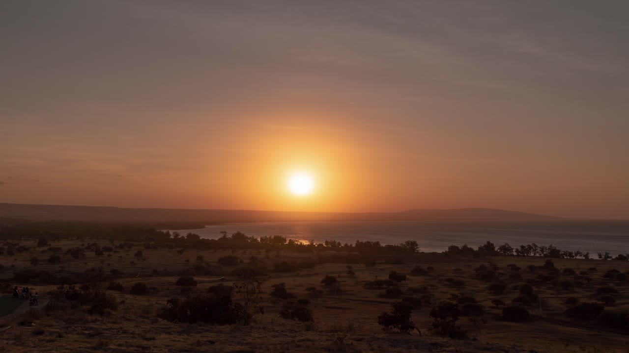 Progressão do Pôr do Sol Costeiro