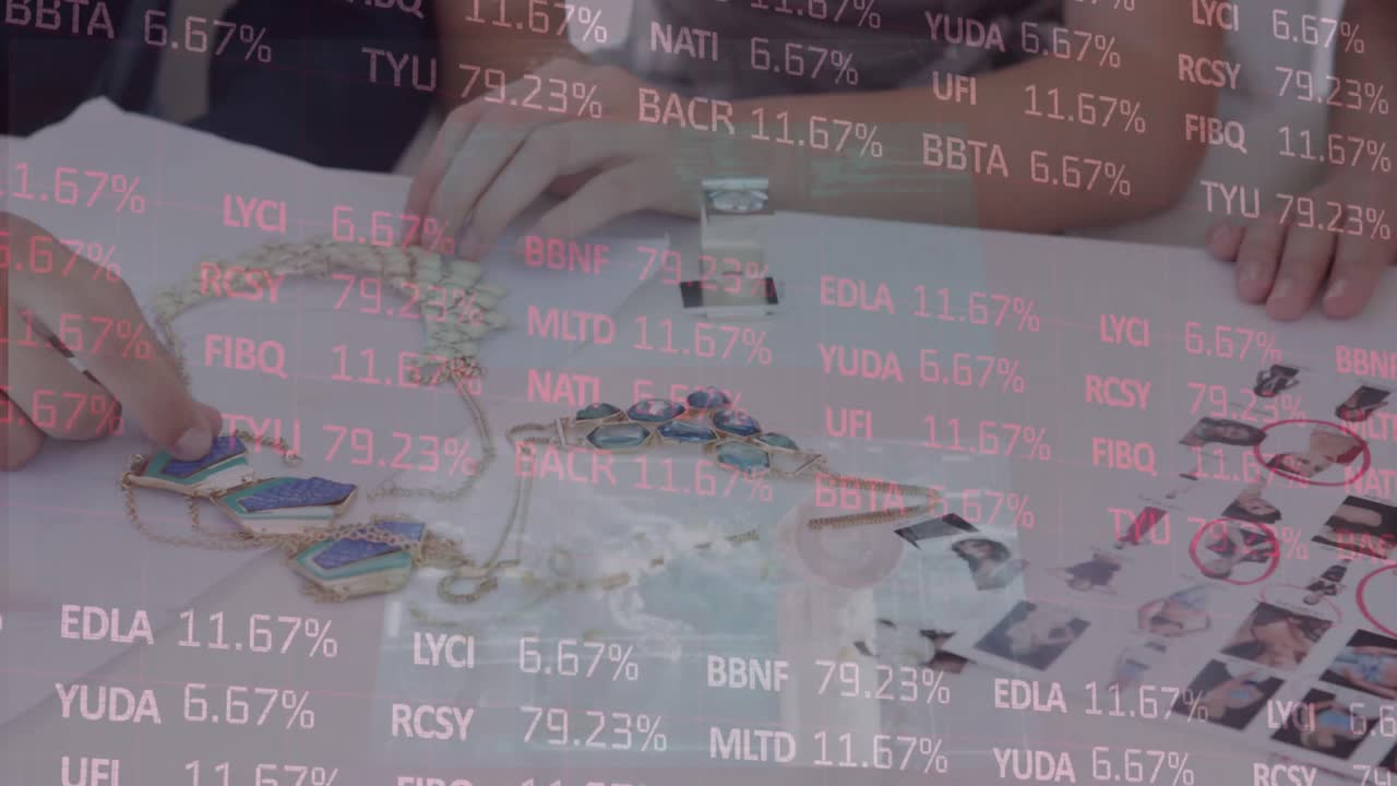 회의에서 보석을 선택하는 비즈니스 동료에 대한 금융 데이터 처리 애니메이션