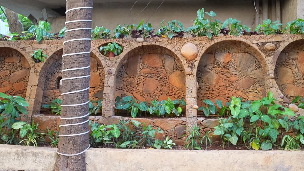 piedra natural jardín de color natural hermosa vista de cerca lenta