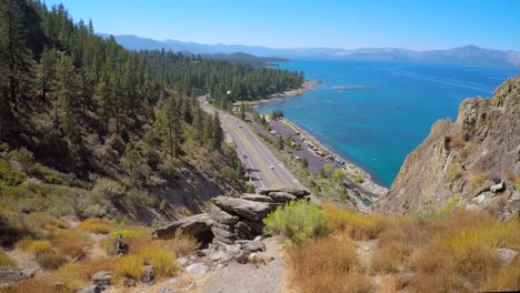 una hermosa toma aérea revela el lago tahoe