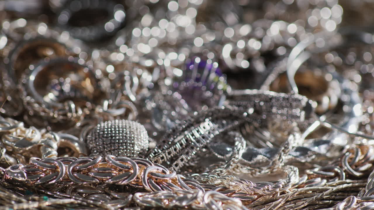 разнообразные ювелирные изделия 04