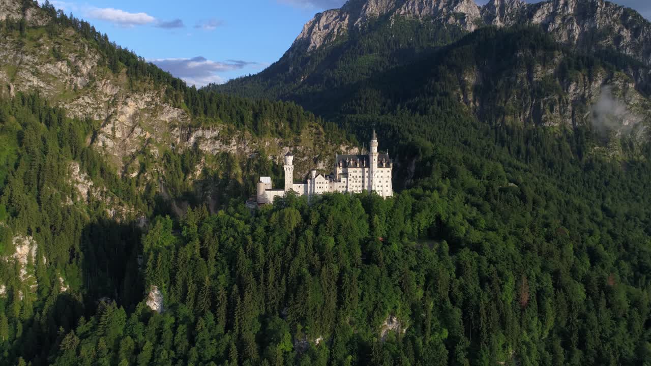 Castello di Neuschwanstein Alpi Bavaresi Germania