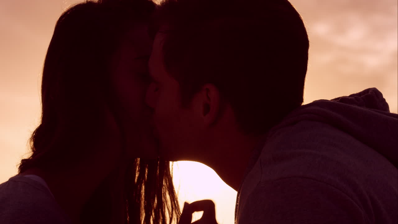 심장과 입술을 녹이는 키스