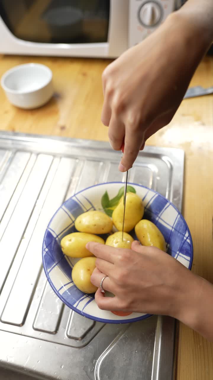 Preparing Potatoes