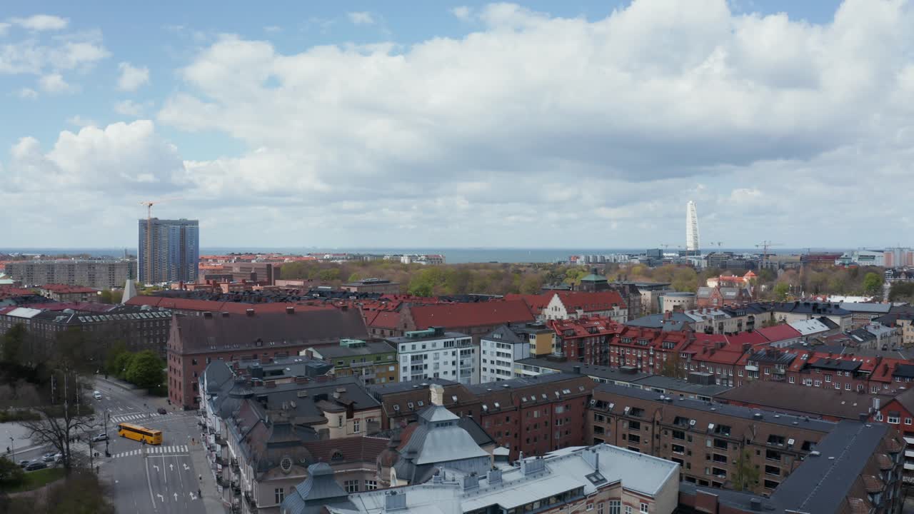 터닝 토르소와 크론프린센이 있는 말뫼의 샷