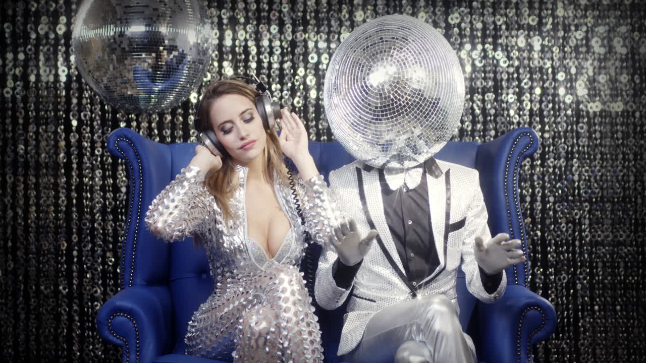 미스터 디스코 블루 4k 02