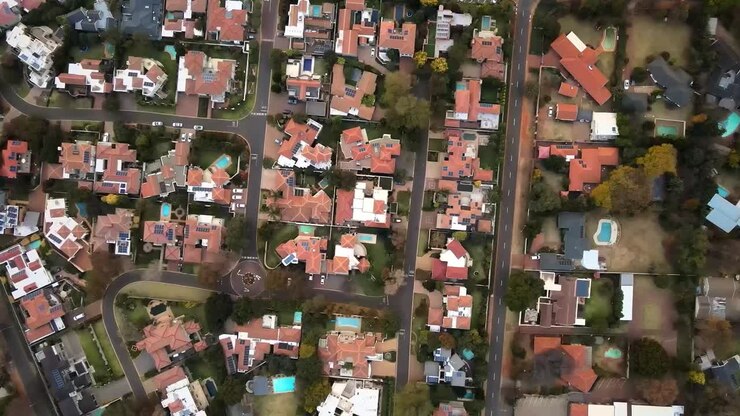 Veduta aerea di un quartiere residenziale suburbano
