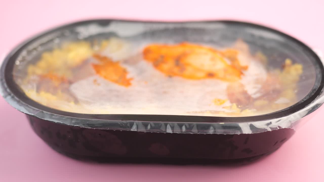 Prepackaged takeaway food