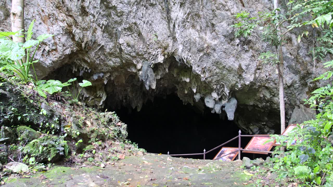 Tham Luang Nang Non (Great Cave of the Sleeping Lady) At Tham Luang - Khun Nam Nang Non Forest Park In Mae Sai, Chiang Rai Province, Thailand. - wide shot