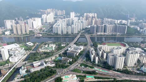 Vista-Aérea-De-Los-Mega-Edificios-Residenciales-Frente-Al-Mar-De-Sha-Tin-De-Hong-Kong