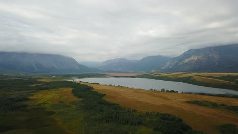 Heavy-overcast-cloud-over-mountain-valley-lake-in-Canadian-foothills