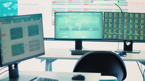 cubículos de trabajo vacíos dentro de la oficina de la sede de la empresa