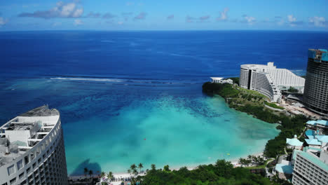 Blick-Auf-Den-Strand.-Drohnenaufnahmen-Von-Guam,-Amerika