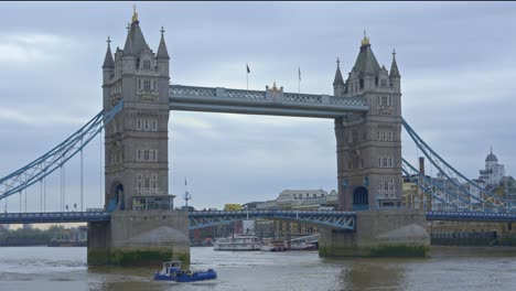 Tower-Bridge-over-Thames-River,-London-in-United-Kingdom