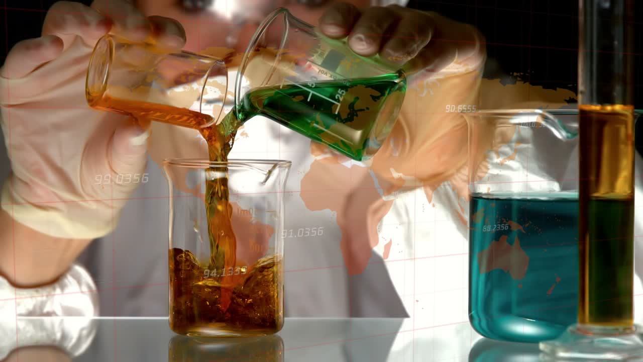 Animazione di elaborazione dati su scienziato caucasico con becher