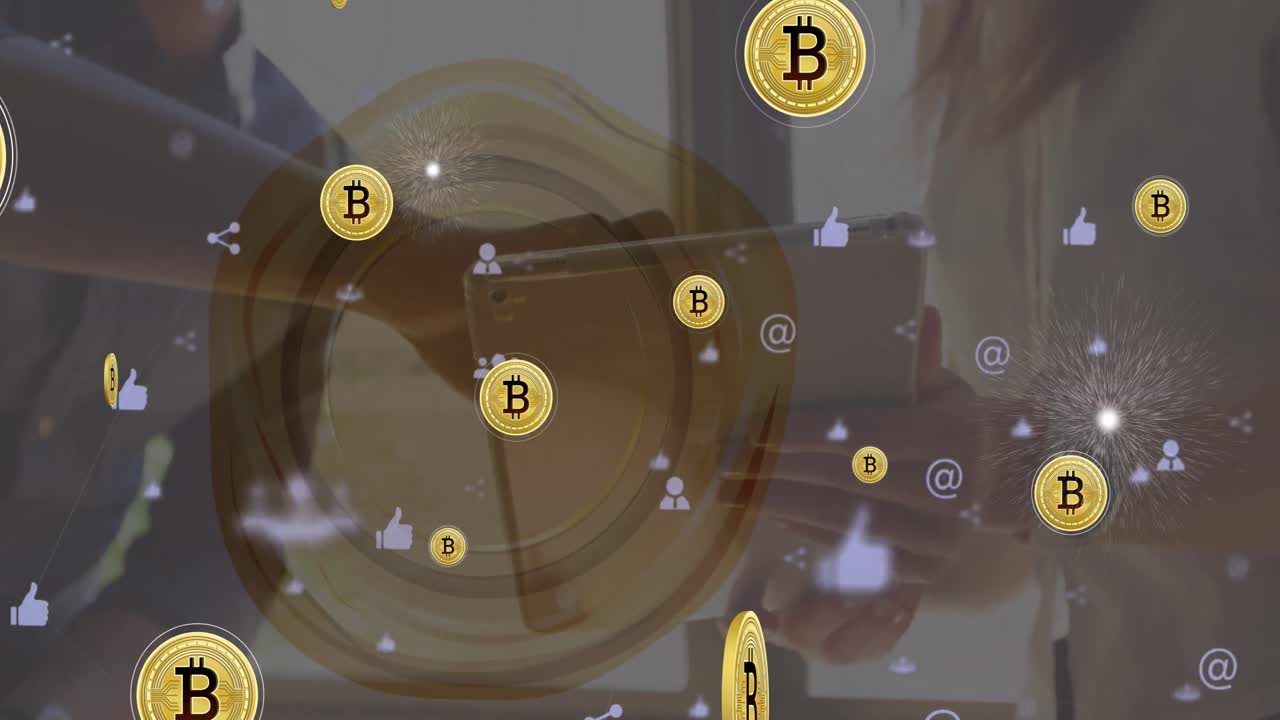 animación de bitcoins e iconos de redes sociales en la sección media de los empresarios que usan tableta