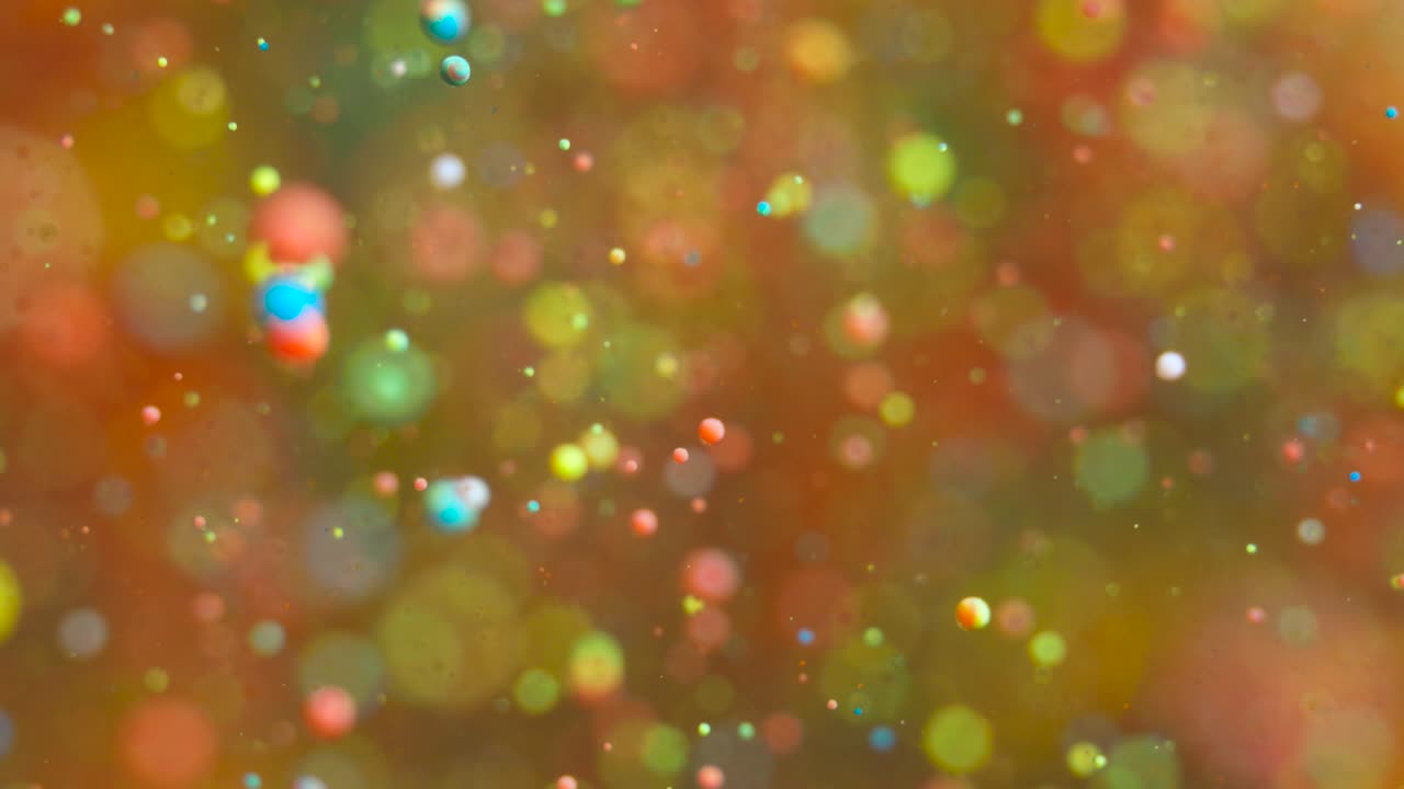 우주에서 입자의 추상적인 혼란스러운 움직임, 느린 움직임, 밝은 색상, 거품, 오일 페인트, 우주, 다채로운 가까운 움직임, 아크릴 페인트, 환상적인 최면 표면, 빅, 나노 기술.