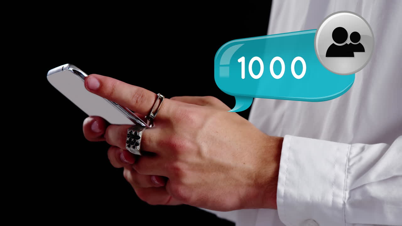 hombre enviando mensajes de texto en su teléfono buscando solicitudes de amistad 4k