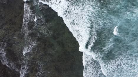 shooting-of-magnificent-intense-sea-waves-emerald-green-color