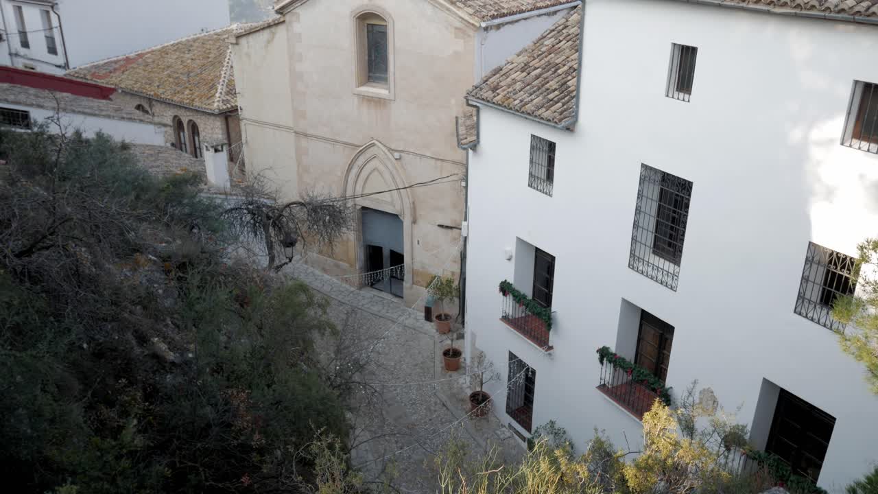 Old stone houses in Guadalest, Alicante, surrounded by nature and narrow streets