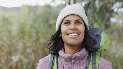 mujer, rostro y senderismo, naturaleza