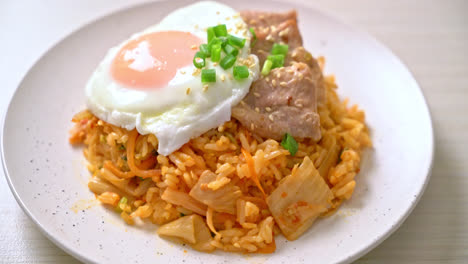 Kimchi-fried-rice-with-fried-egg-and-pork---Korean-food-style