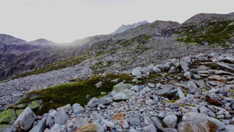 Sonnenuntergangsdrohnenaufnahme-Der-österreichischen-Alpen-In-Tirol-Im-Sommer