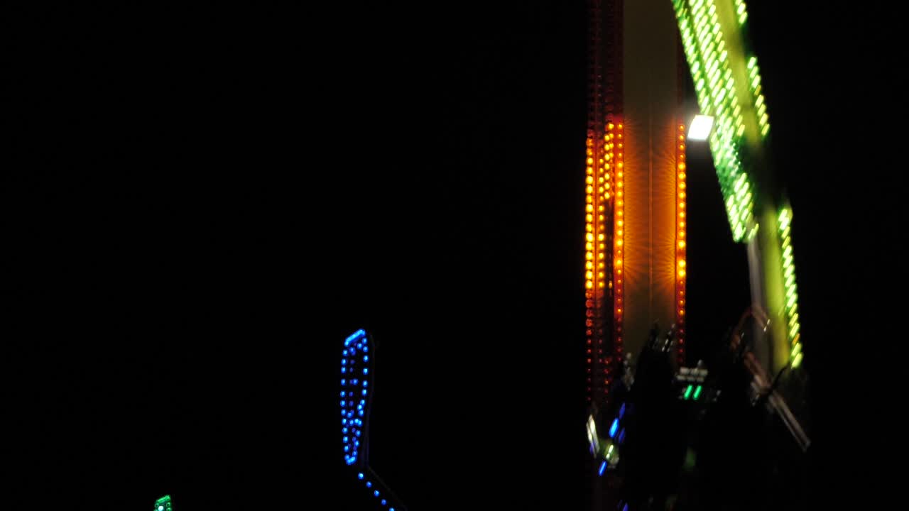 el parque de atracciones y el parque infantil están cerrados a las casas de cuarentena del coronavirus covid-19