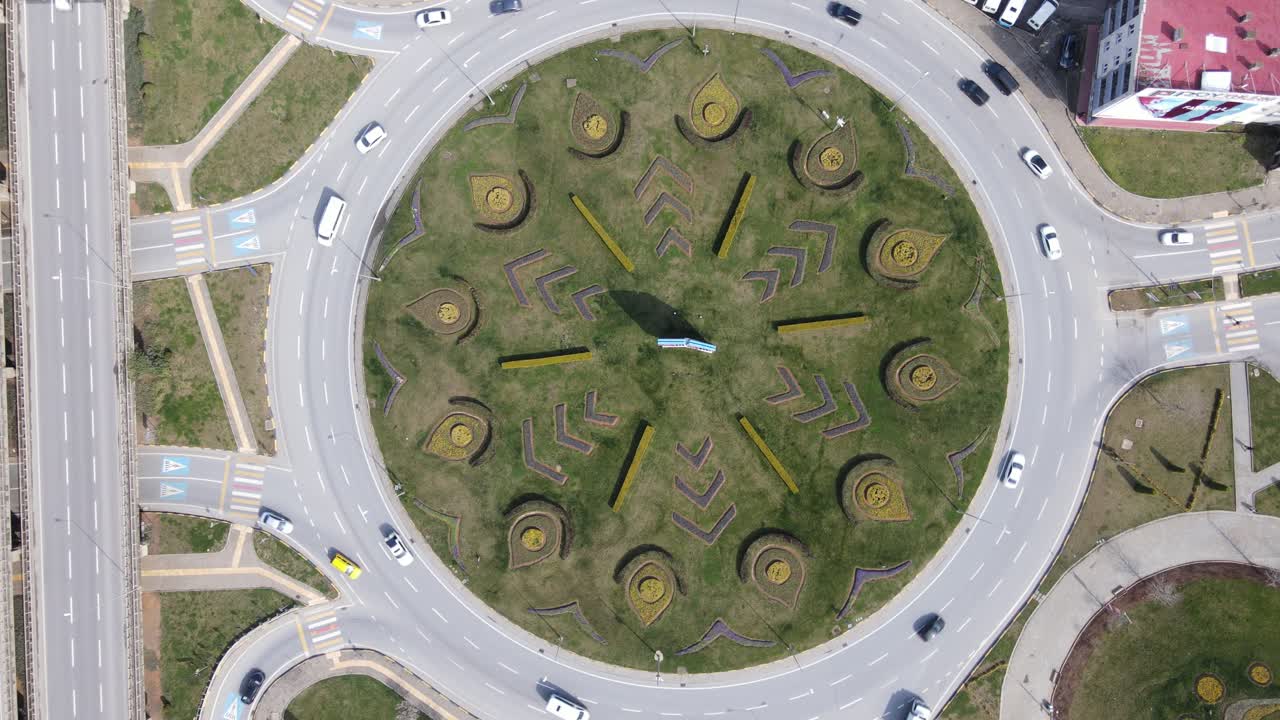 del tráfico en la rotonda