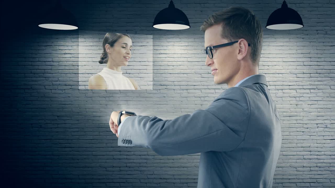video generado digitalmente de un hombre de negocios haciendo una videollamada usando un reloj inteligente