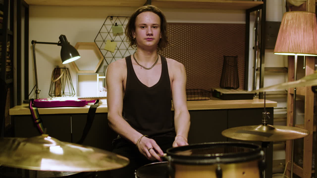 스튜디오의 음악가