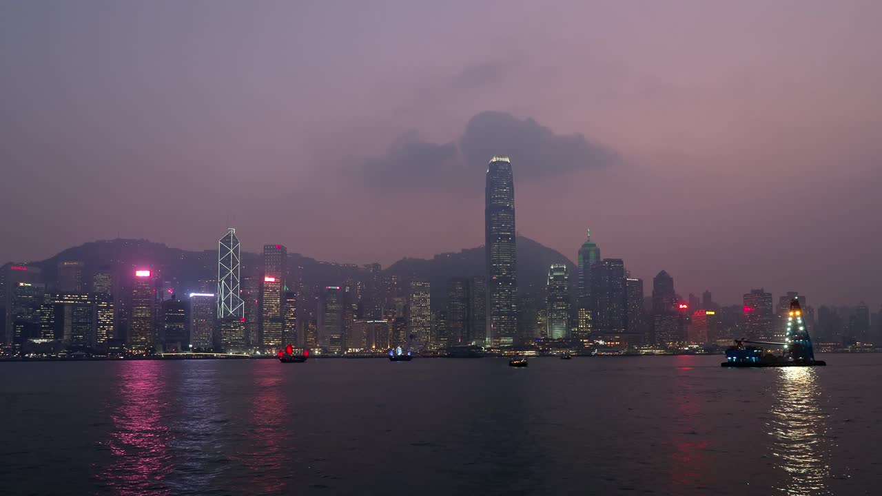 isla de hong kong al anochecer