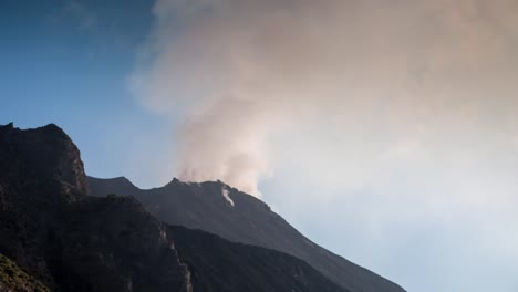 volcán stromboli 4k 13
