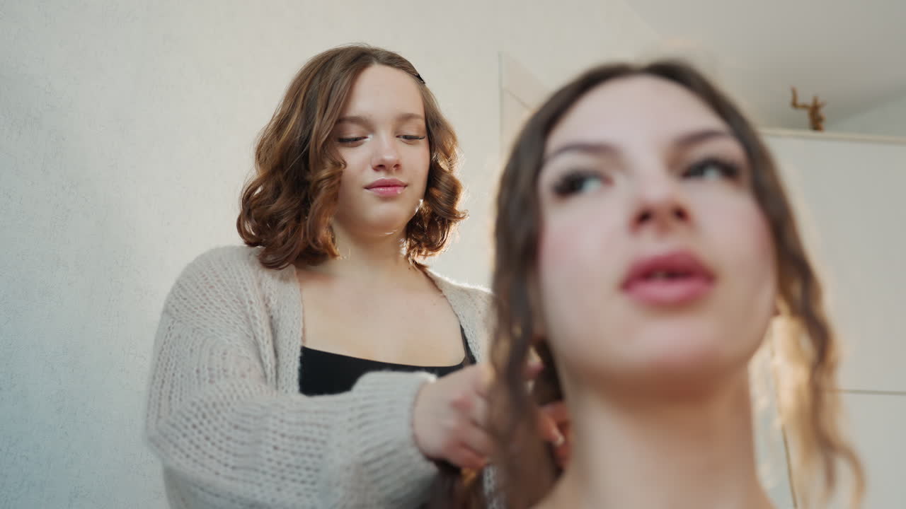 Professional Stylist Training Session, Calm And Illuminated Setting Enhances Styling Skills, Training Session Where Professional Stylists Perfect Their Craft In Bright Surroundings