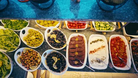 Breakfast-food-on-display-at-the-hotel-buffet