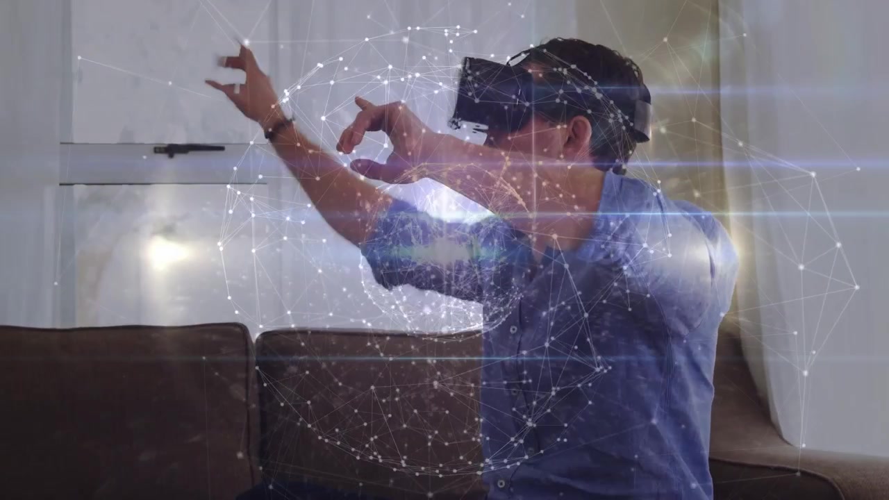 Animation af et netværk af forbindelser over en kaukasisk forretningsmand iført VR-headset
