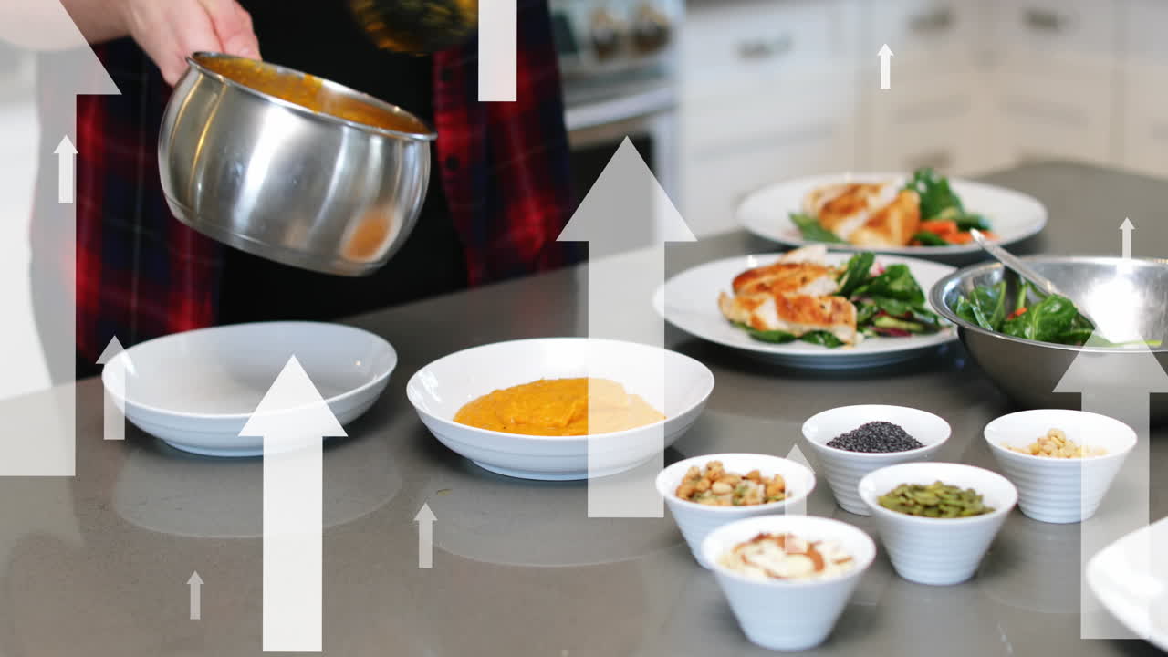 부에서 요리하는 백인 여성 위에  화살표의 애니메이션