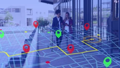 Animación-Del-Mapa-De-La-Ciudad-Sobre-Diversas-Personas-Caminando-En-Bicicleta