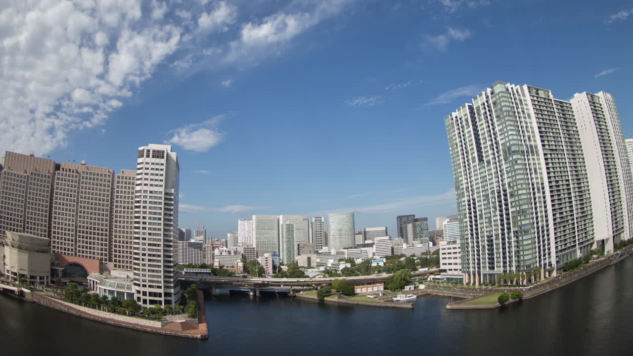 럭스 도쿄 어안