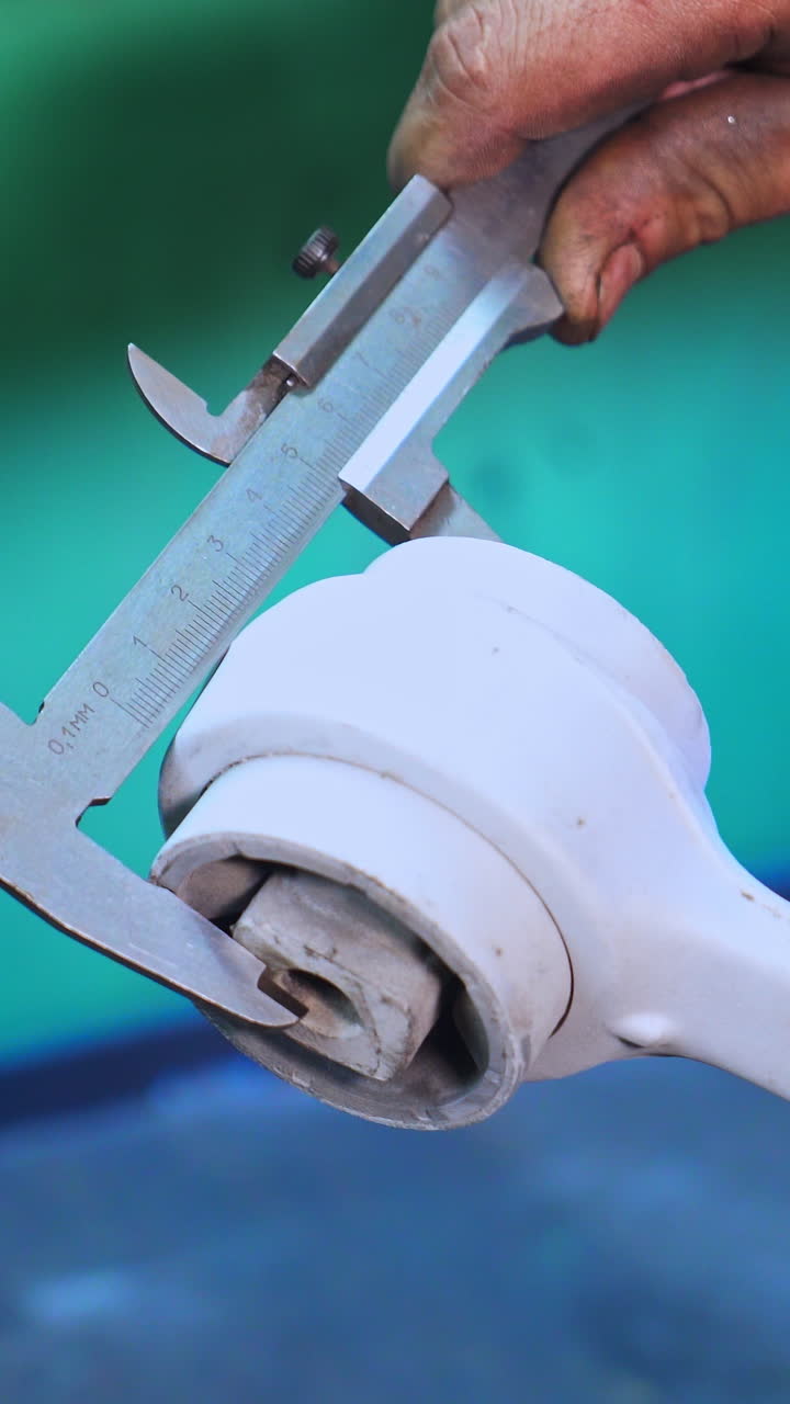 Industrial engineering measuring. Innovation construction measurement. Vertical video