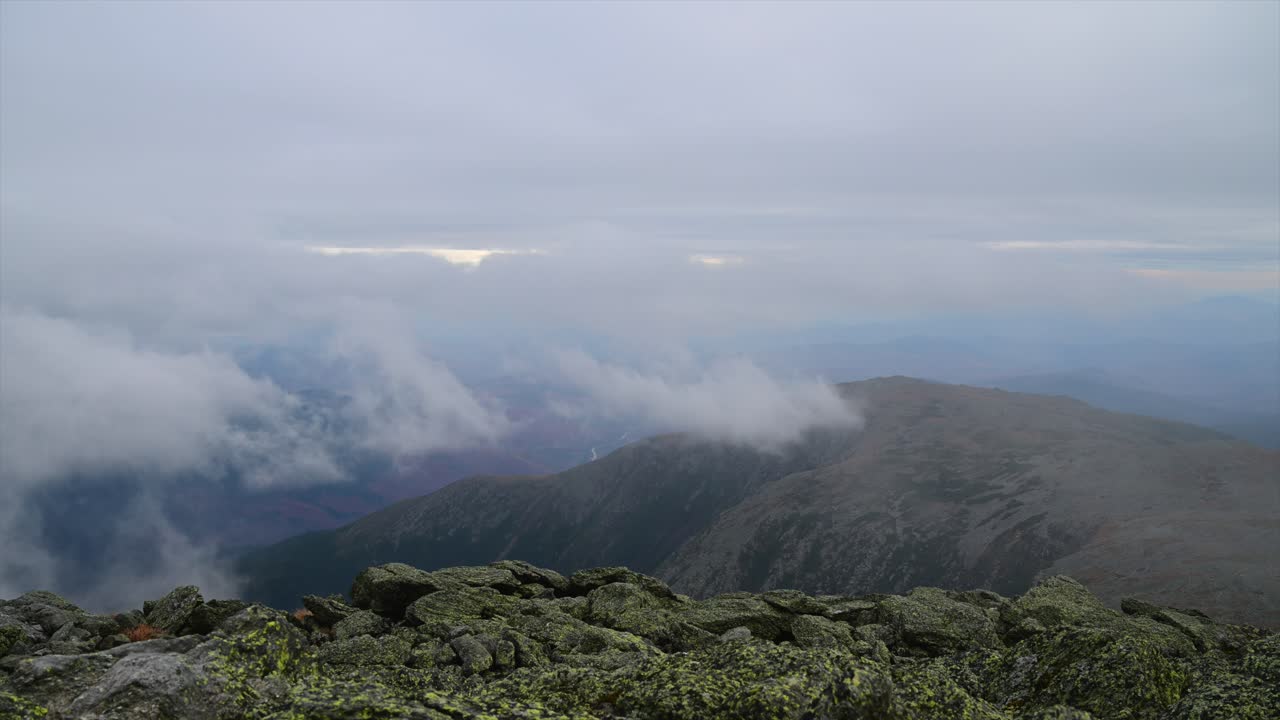 el lapso de tiempo desde la cima del monte washington en new hampshire